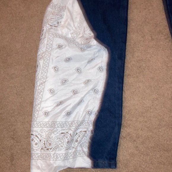 DAGGER WHITE BANDANA JEANS - Picture 2 of 4
